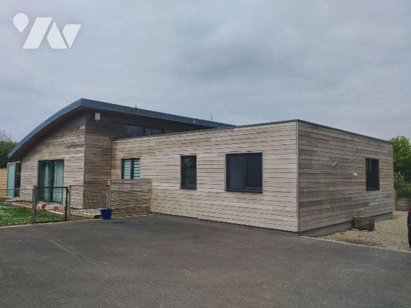 Maison plain pied  à vendre à Plouguerneau (29880) en Finistère (29)

Cette belle contemporai...