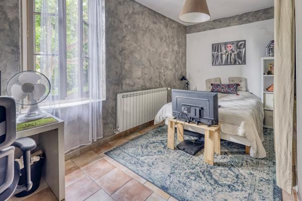 Châteaurenard (13160) Mas restauré avec piscine et dépendances