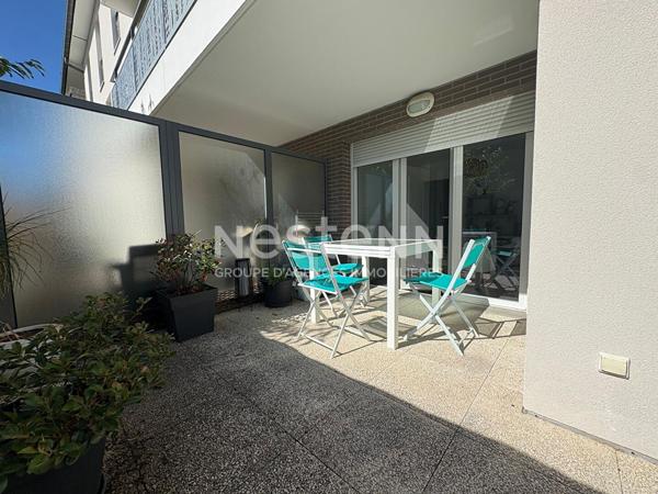 Nestenn Igny - Appartement 2 chambres, terrasse, 2 places de parking, ascenseur, quartier des Ruchères