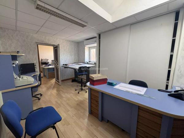 Vente                                                      Local commercial
                        
                                                            à Chalindrey