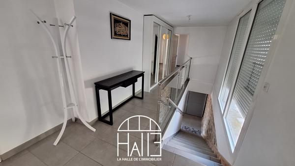 Maison 10 pièces - 300 m²