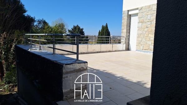 Maison 10 pièces - 300 m²