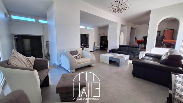 Maison 10 pièces - 300 m²