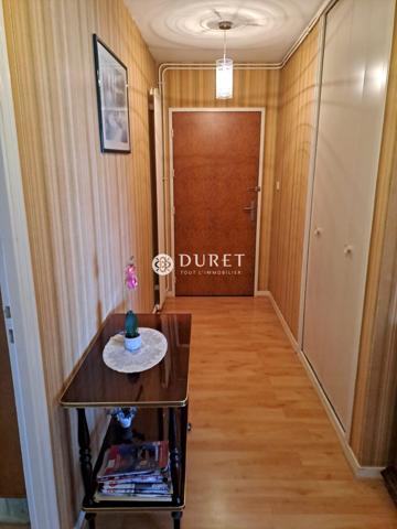 APPARTEMENT 2 PIECES AVEC PKG ET CAVE