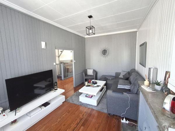 GIVORS CENTRE  Maison de ville de plus de 170  m2