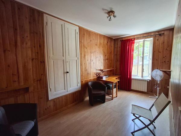 GIVORS CENTRE  Maison de ville de plus de 170  m2