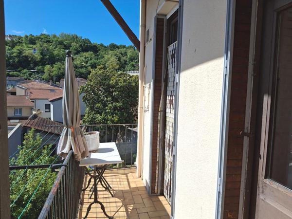 GIVORS CENTRE  Maison de ville de plus de 170  m2