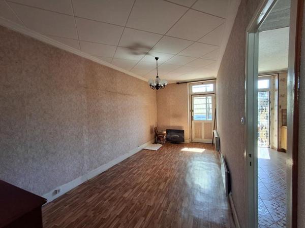 GIVORS CENTRE  Maison de ville de plus de 170  m2