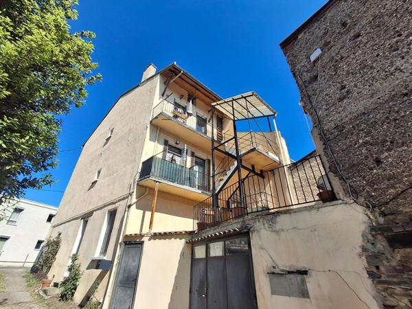 GIVORS CENTRE  Maison de ville de plus de 170  m2