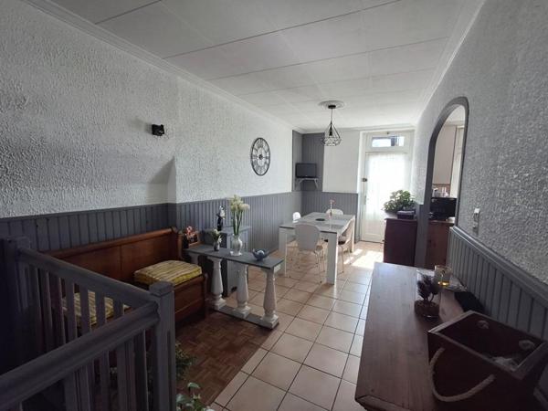 GIVORS CENTRE  Maison de ville de plus de 170  m2