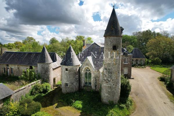 Manoir pittoresque dans le bocage du Sud de la Manche