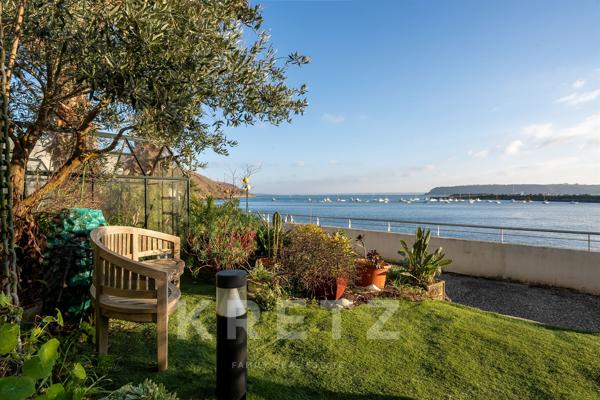 Propriété  rénové Face à la mer