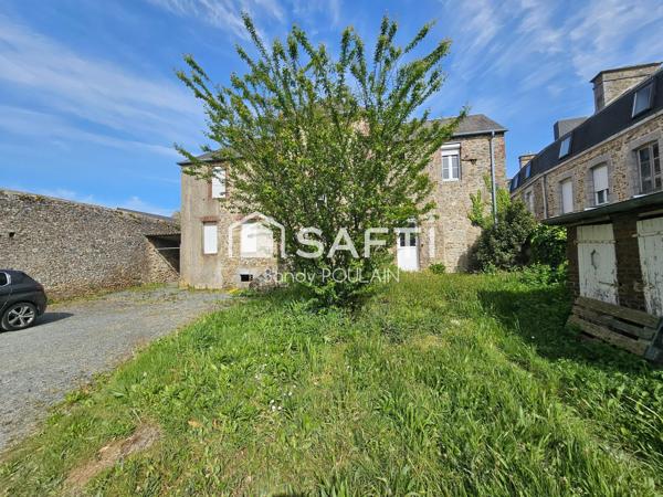 Ensemble immobilier composé de 10 appartements à  Agon Coutainville
