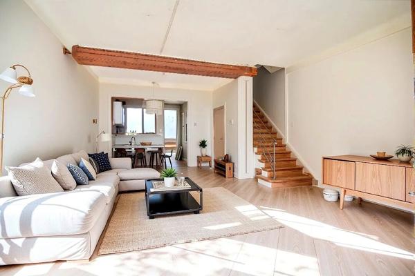 AGEN - QUARTIER JACOBINS - Maison de ville de 133m² dont 90m² habitables avec 3 chambres et une cour intérieure.