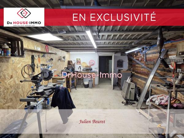 Maison à vendre 10 pièces de 234 m²