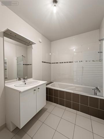 Appartement à vendre à Angers dans le Maine-et-Loire (49100), ref : 49114-805   
Deux Croix Banchais