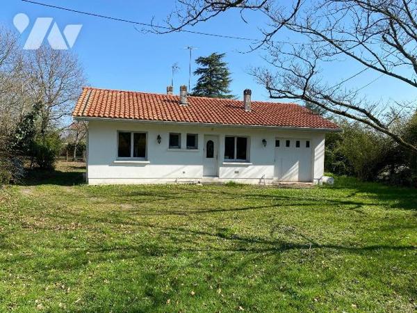 A VENDRE, Gironde, proche Bordeaux, PAREMPUYRE, secteur calme proche du centre, sur un terrain ...