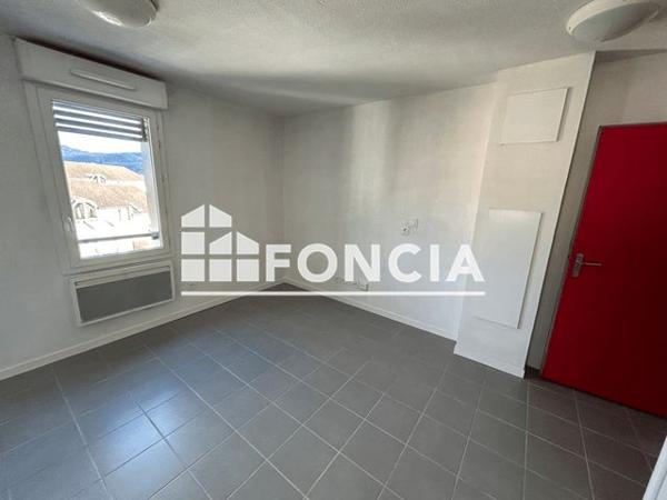 Location Studio 21.65 m² - 18 CHEMIN BARRAL Grenoble 38100