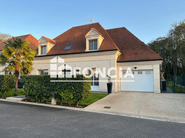 À vendre Maison 7 pièces 340 m² - Ormesson-sur-marne 94490