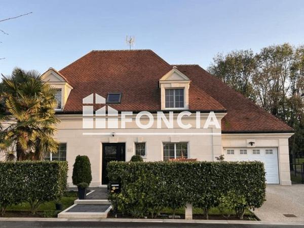 À vendre Maison 7 pièces 340 m² - Ormesson-sur-marne 94490