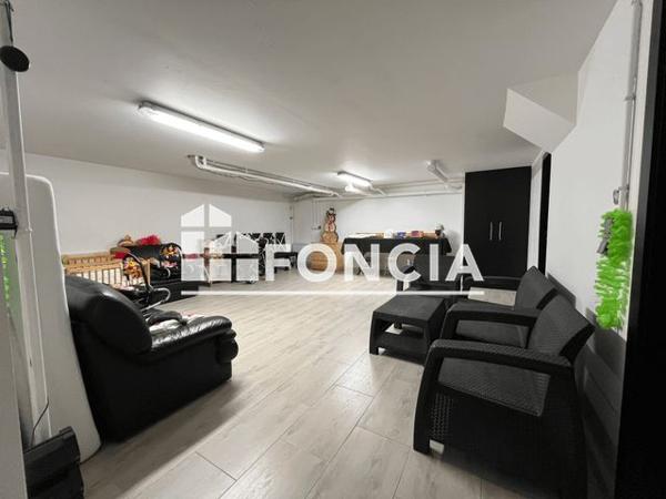 À vendre Maison 7 pièces 340 m² - Ormesson-sur-marne 94490