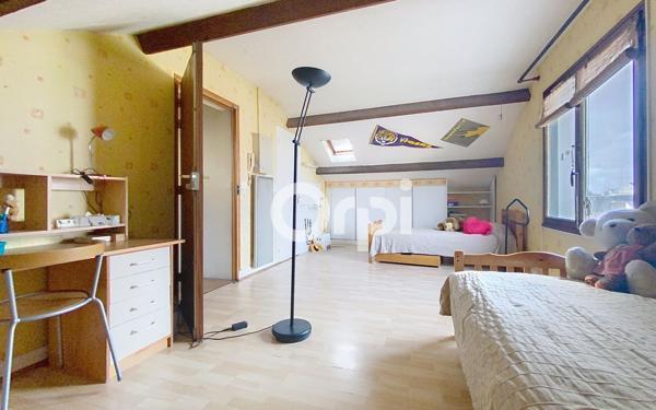 Maison à vendre    5 pièces • 174,88 m2 Clamart