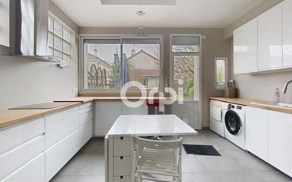 Maison à vendre    5 pièces • 174,88 m2 Clamart