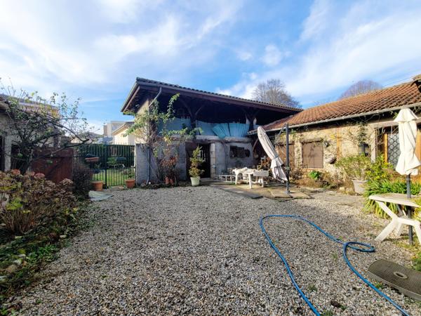 Maison de Ville Familiale 245m² à Rénover_Meximieux Centre