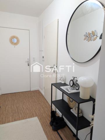 Beau Studio Livry-Gargan avec place de parking