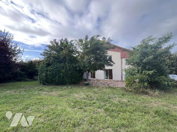 spacieuse, avec grande dépendance