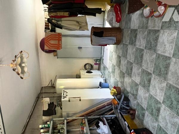 Maison d'architecte de 150 m² avec garages x2, grande piscine, poolhouse et jardin arboré de 2012 m²