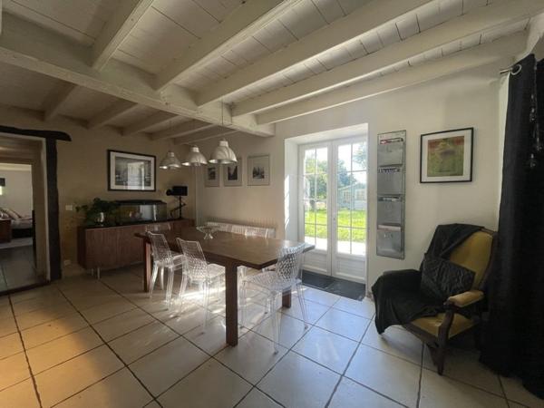 Maison à vendre |  Saint-Antoine-d'Auberoche |  11 pièces | 190 m²