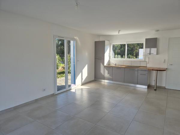 Jolie maison d'environ 72m2 sur terrain de 401m2