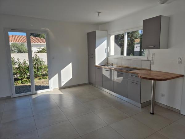 Jolie maison d'environ 72m2 sur terrain de 401m2