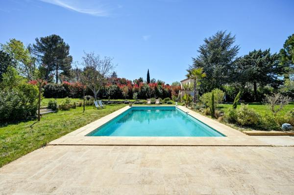 Vente Maison de luxe Aix-en-Provence 7 Pièces 320 m²