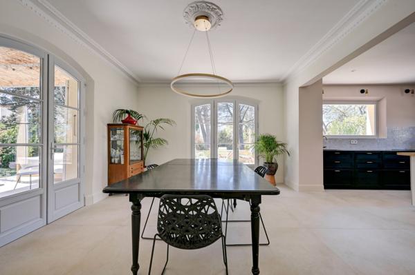 Vente Maison de luxe Aix-en-Provence 7 Pièces 320 m²