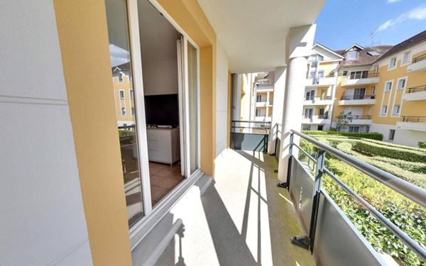 Appartement à vendre    3 pièces • 61 m2 Roissy-en-Brie