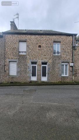 Immeuble de rapport à vendre à Gorron en Mayenne (53120), ref : 2845
