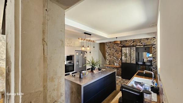 MAISON EN PIERRE ENTIEREMENT RENOVEE