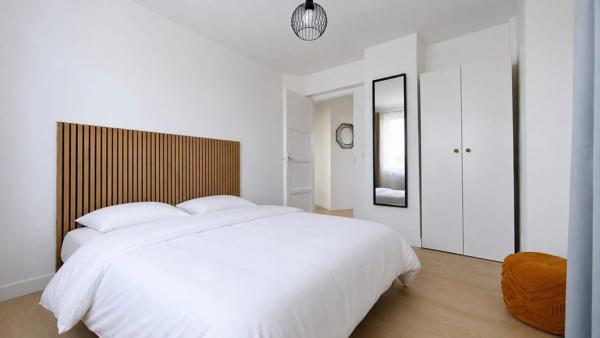 Location                                                      Appartement
                        
                     3 pièces                      61 m2                     à Champigny-sur-Marne