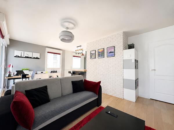 Aux pieds de La Défense - F2 récent de 50,2 m²