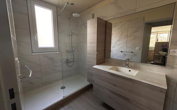 Appartement à louer    2 pièces •  Lyon 3