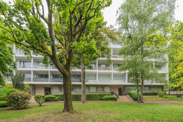 Appartement Garches 5 pièces 110.07 m2