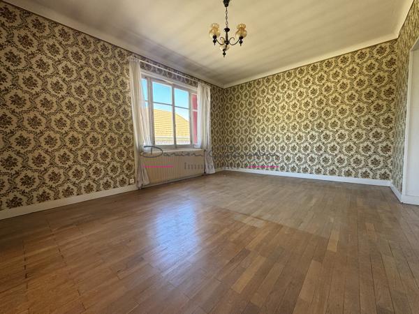 Exclusivité – Charmante maison familiale au cœur de Cours