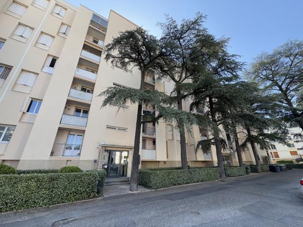 T4 de 71 m2 avec 2 loggias