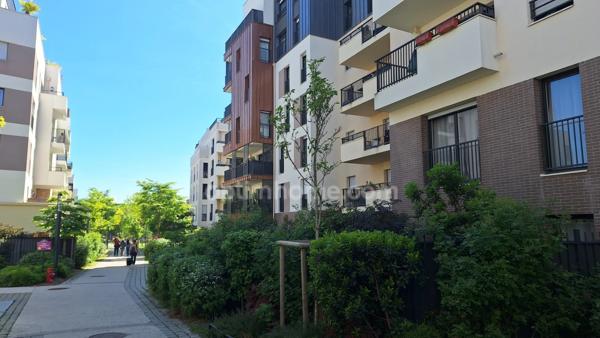 Appartement à vendre 3 pièces VILLEJUIF (94)