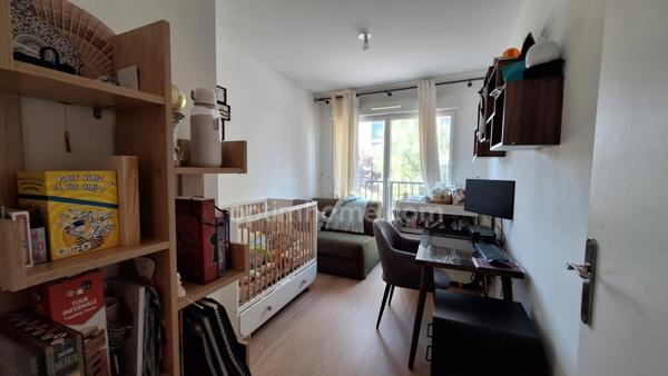 Appartement à vendre 3 pièces VILLEJUIF (94)