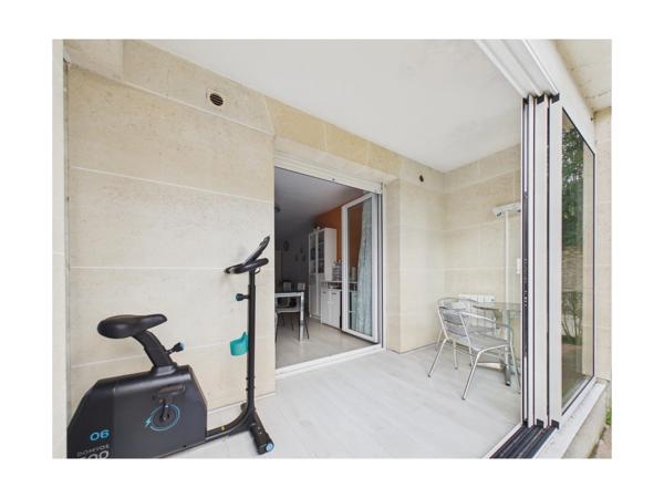 92330 – Sceaux – APPARTEMENT – T3 ÉVOLUTIF – 84,85 M² CARREZ – RDC – JARDIN PRIVATIF DES DEUX CÔTÉS – 2 TERRASSES – VÉRANDA – RER B À 10 MIN À PIED – PARKING EN SUS
