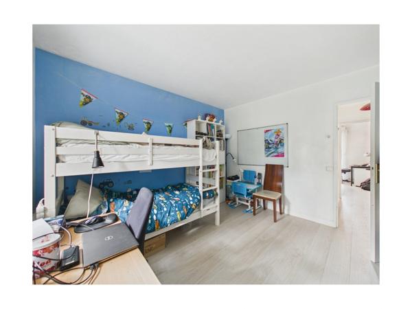 92330 – Sceaux – APPARTEMENT – T3 ÉVOLUTIF – 84,85 M² CARREZ – RDC – JARDIN PRIVATIF DES DEUX CÔTÉS – 2 TERRASSES – VÉRANDA – RER B À 10 MIN À PIED – PARKING EN SUS