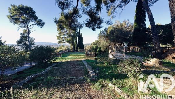 Maison à vendre 11 pièces 292 m² Toulon